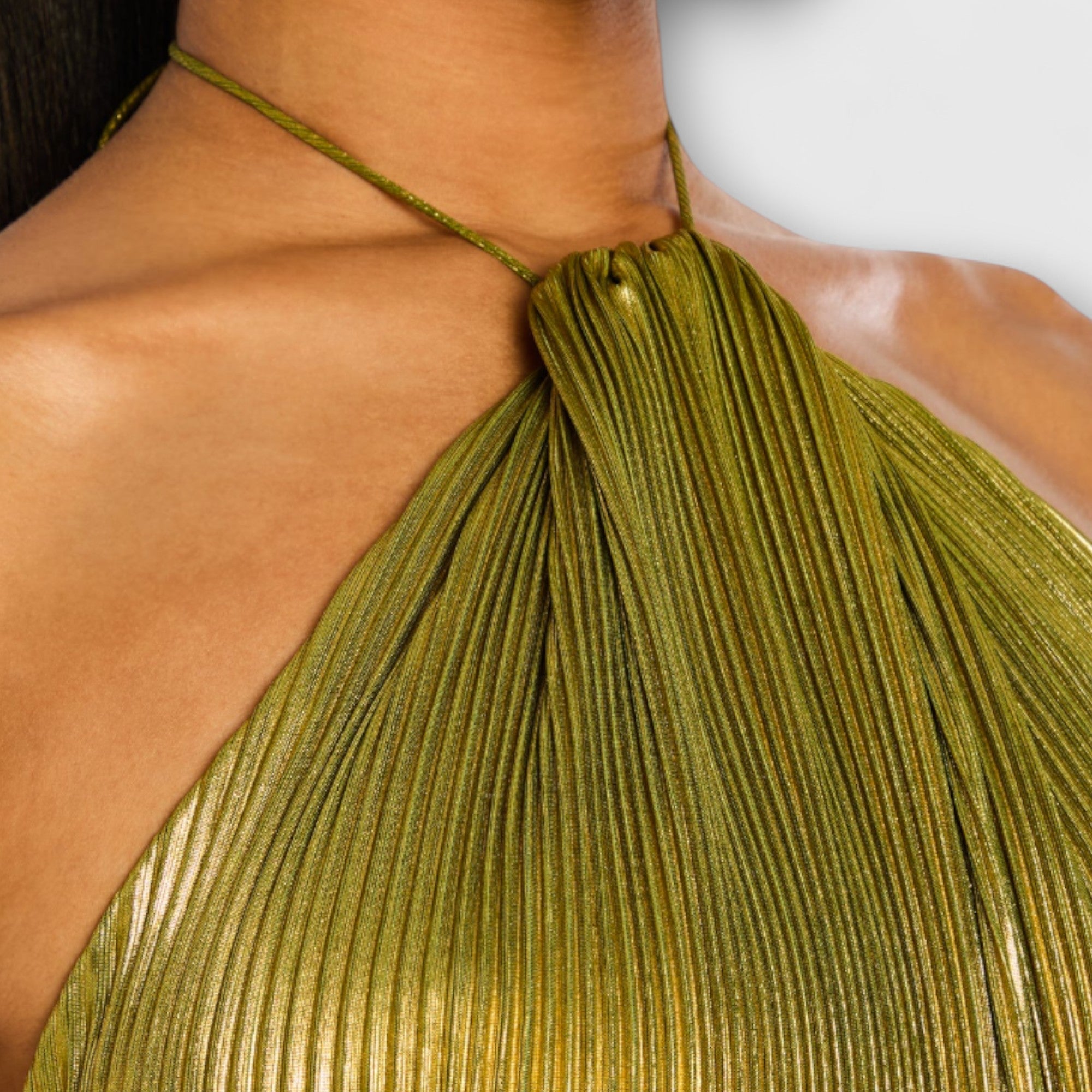 Vestido de Noche Metalizado con Cuello Halter para Mujer